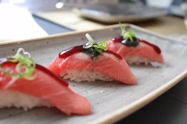 8 sự thật đáng ngạc nhiên về sushi - món ăn quốc gia của Nhật Bản - Ảnh 4.