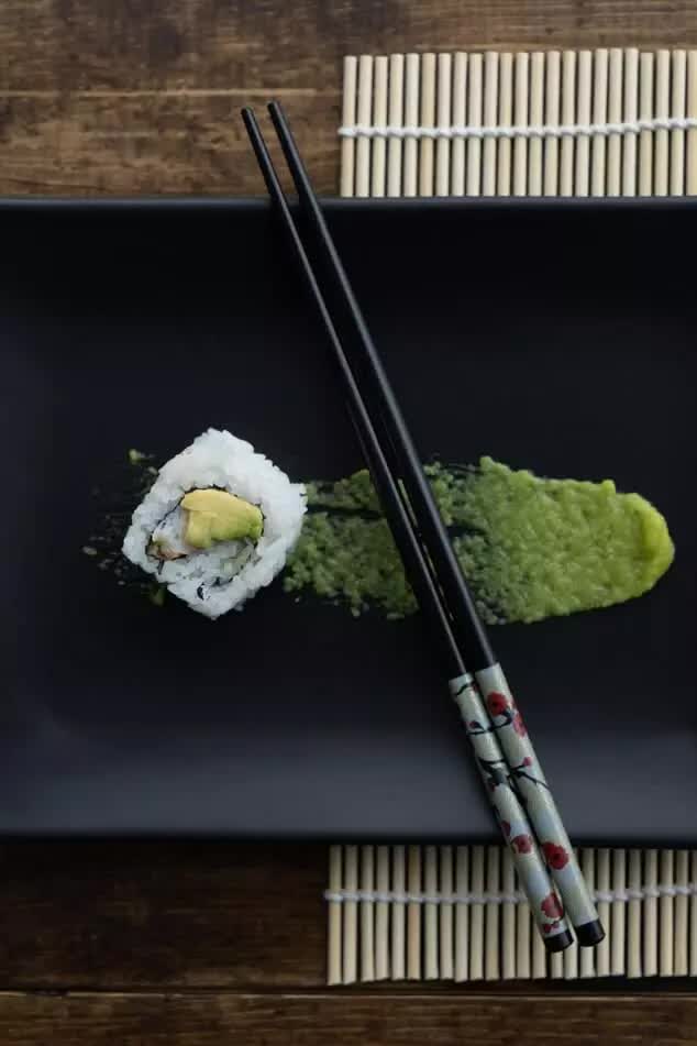 8 sự thật đáng ngạc nhiên về sushi - món ăn quốc gia của Nhật Bản - Ảnh 3.
